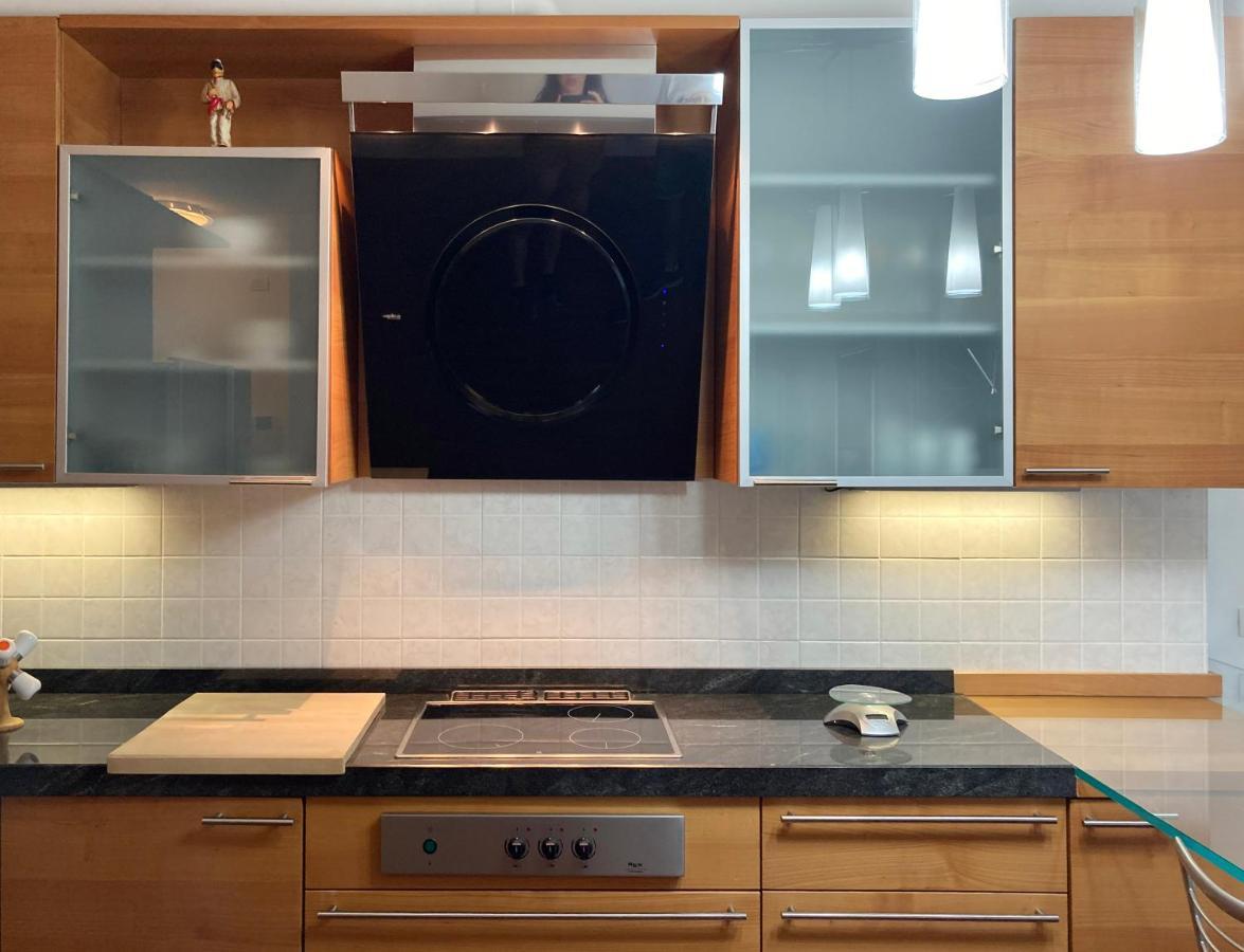 Large Well-Equipped Appartement Near Como Lake Lecco Eksteriør bilde