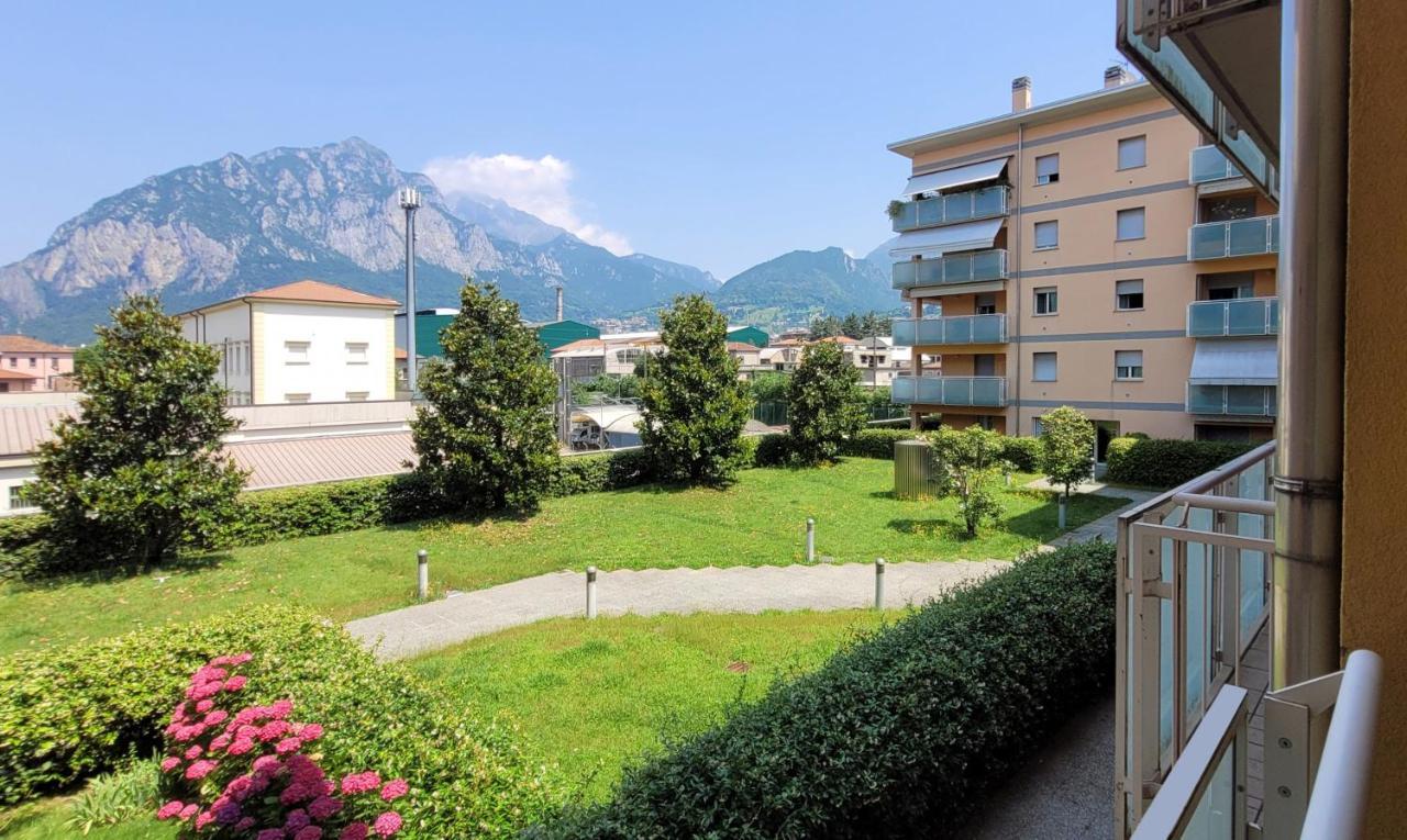 Large Well-Equipped Appartement Near Como Lake Lecco Eksteriør bilde