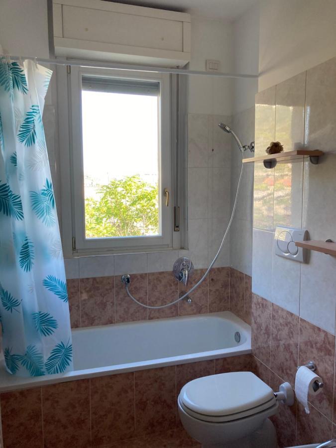 Large Well-Equipped Appartement Near Como Lake Lecco Eksteriør bilde