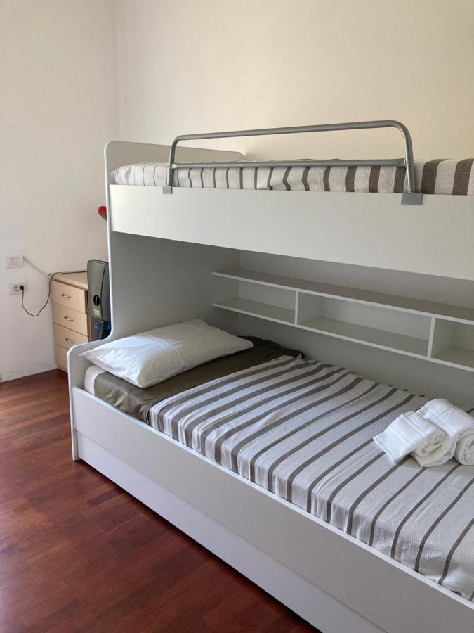 Large Well-Equipped Appartement Near Como Lake Lecco Eksteriør bilde
