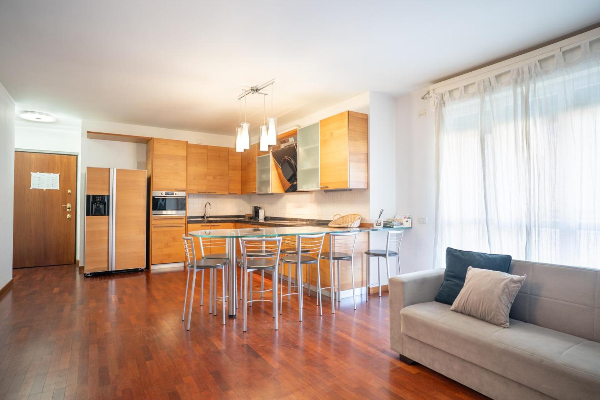 Large Well-Equipped Appartement Near Como Lake Lecco Eksteriør bilde